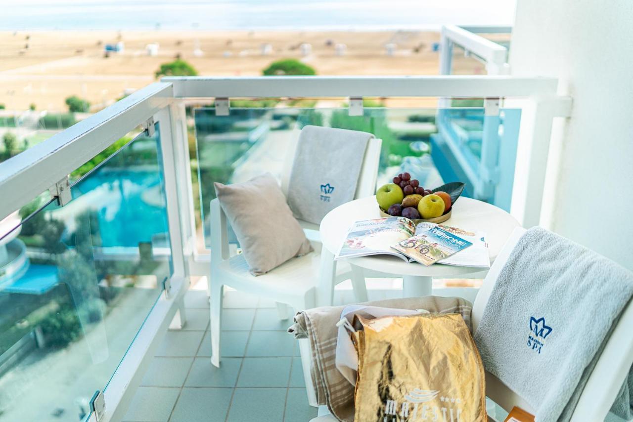 Majestic Beach Hotel & Wellness Бібіоне Екстер'єр фото