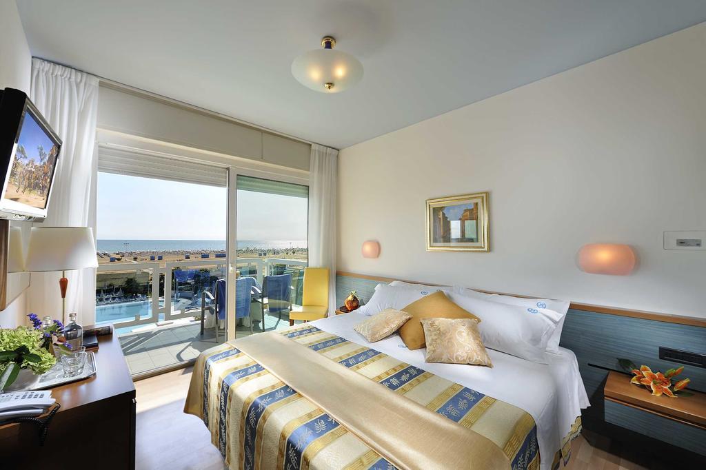 Majestic Beach Hotel & Wellness Бібіоне Екстер'єр фото