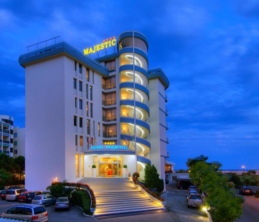 Majestic Beach Hotel & Wellness Бібіоне Екстер'єр фото